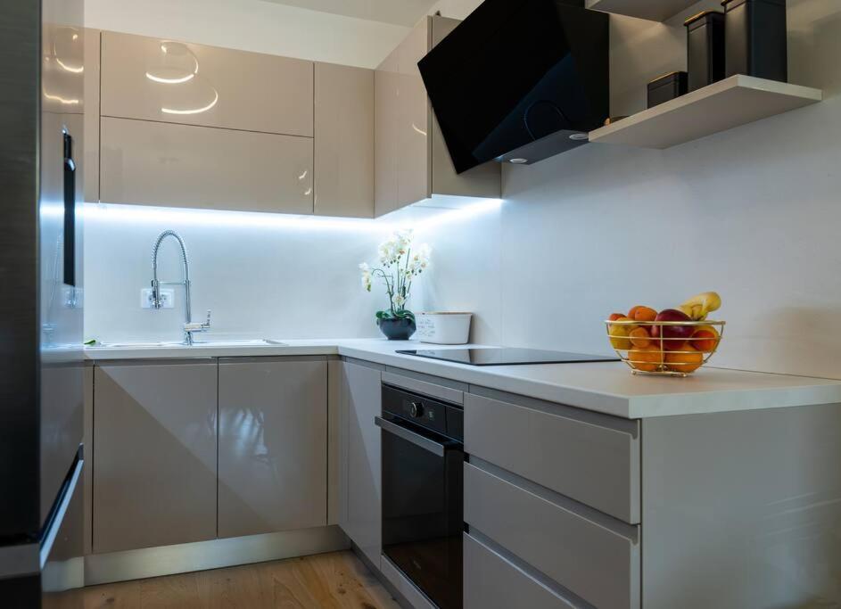 Capsula Luxury Apartment Umag Exteriér fotografie